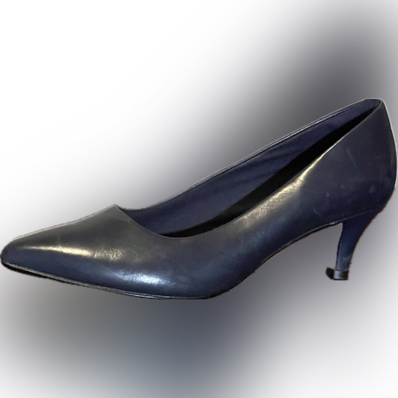 Clark’s comfort heels - size 8.5 - Picture 1 of 3